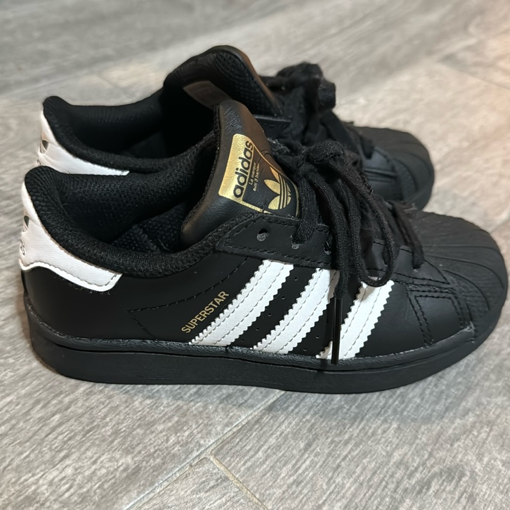 12c White on black Adidas Shell Toe Classic Kids 12k